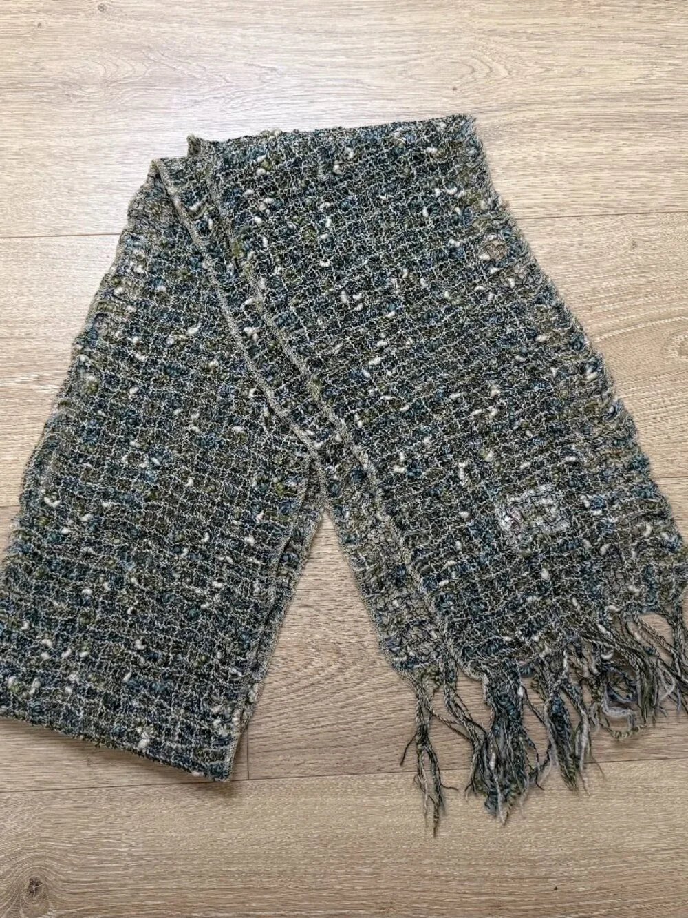 AVOCA The Mill Ireland Handweavers Cream, Blue, Grn Knotty Textured Scarf Fringe